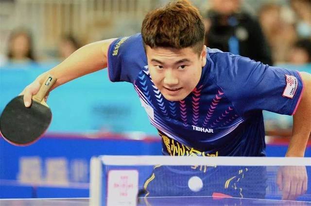 时的坚韧不 时的坚韧不